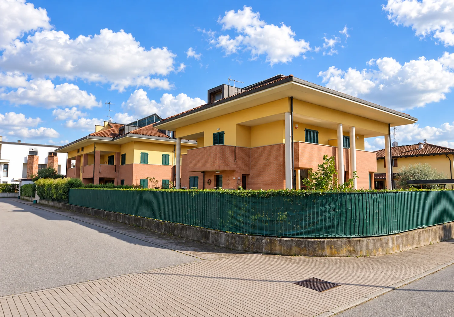 Edificio condominiale 12