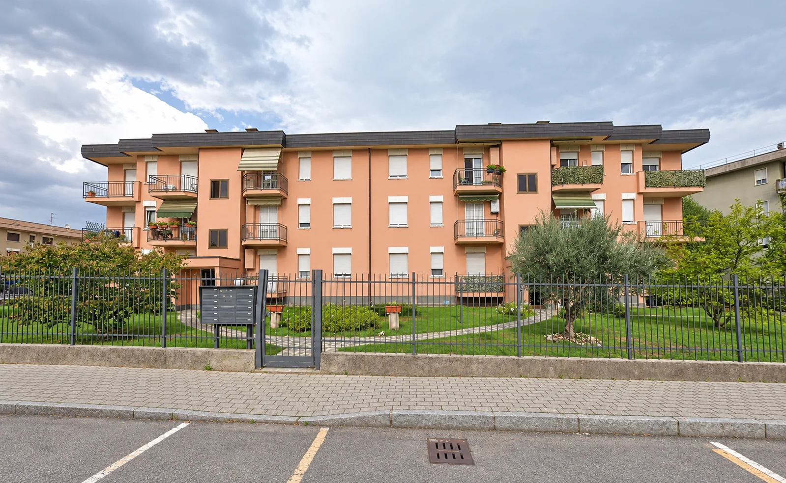 Edificio condominiale 10